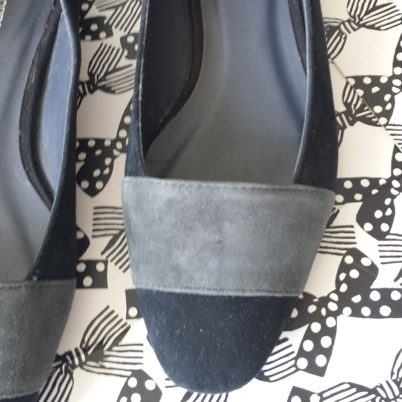 LIZ CLAIBORNE Flats - Picture 8 of 8